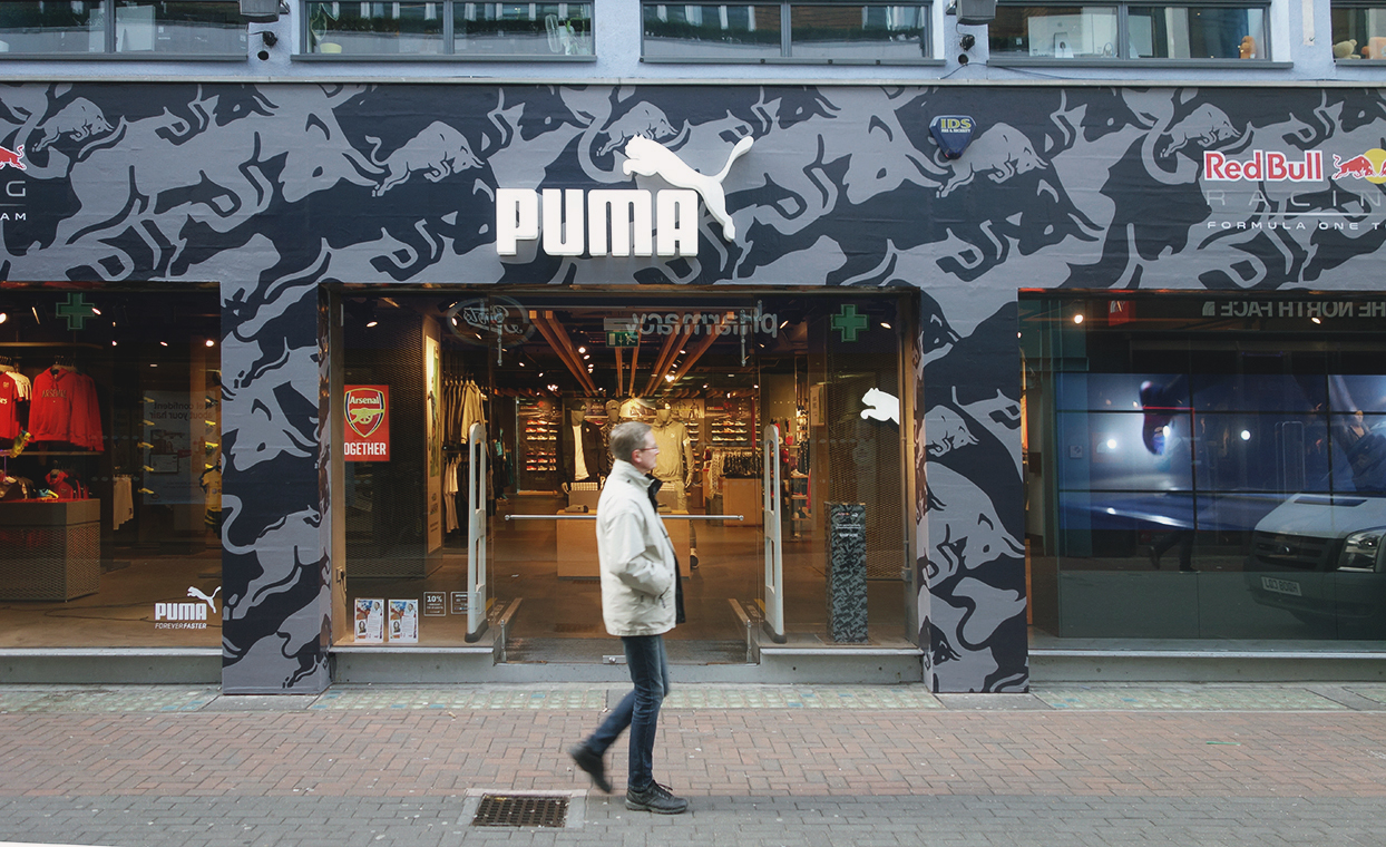Puma store - Red Bull Racing exterior 